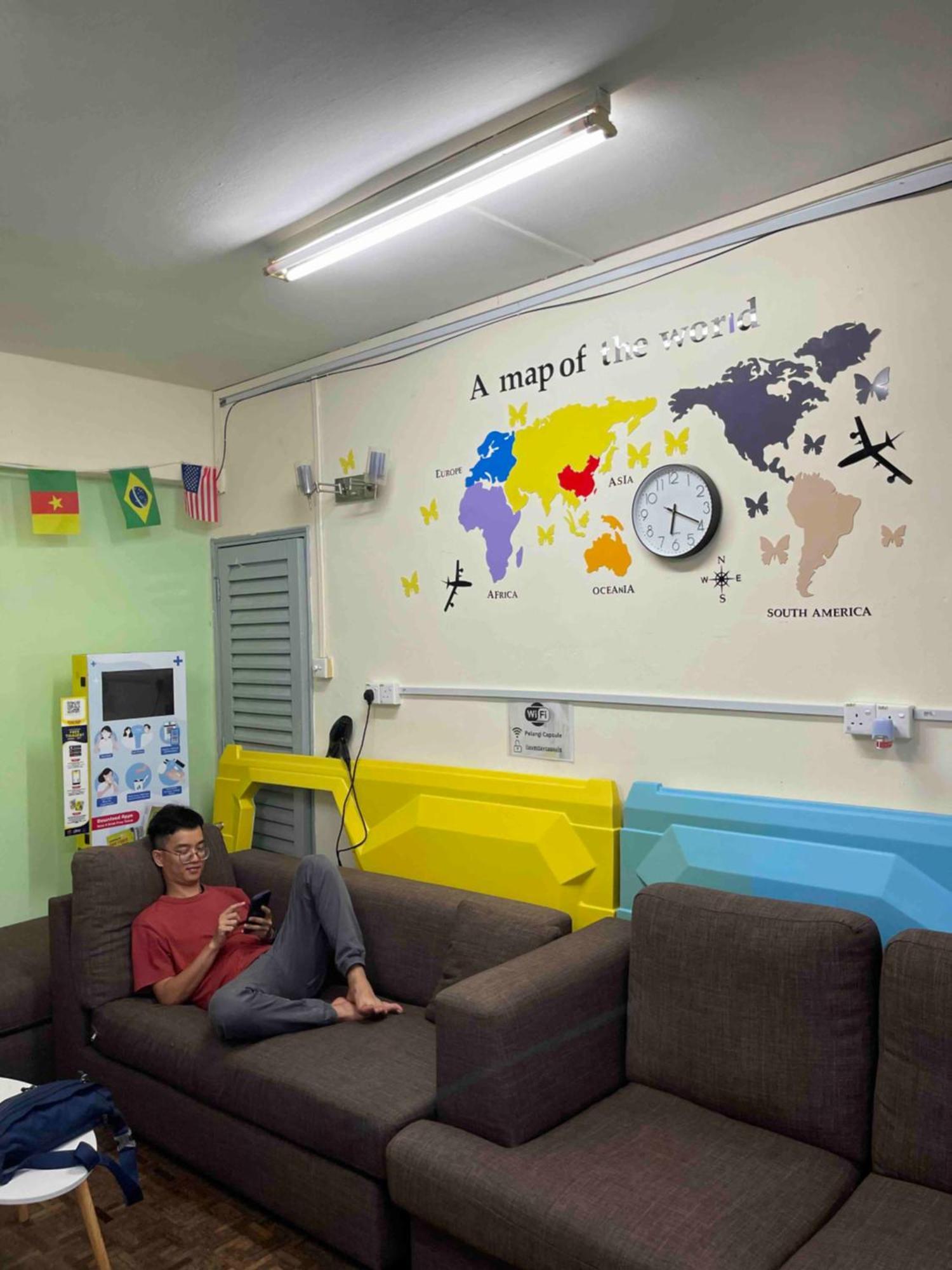 Pelangi Capsule Hostel Johor Bahru Bagian luar foto